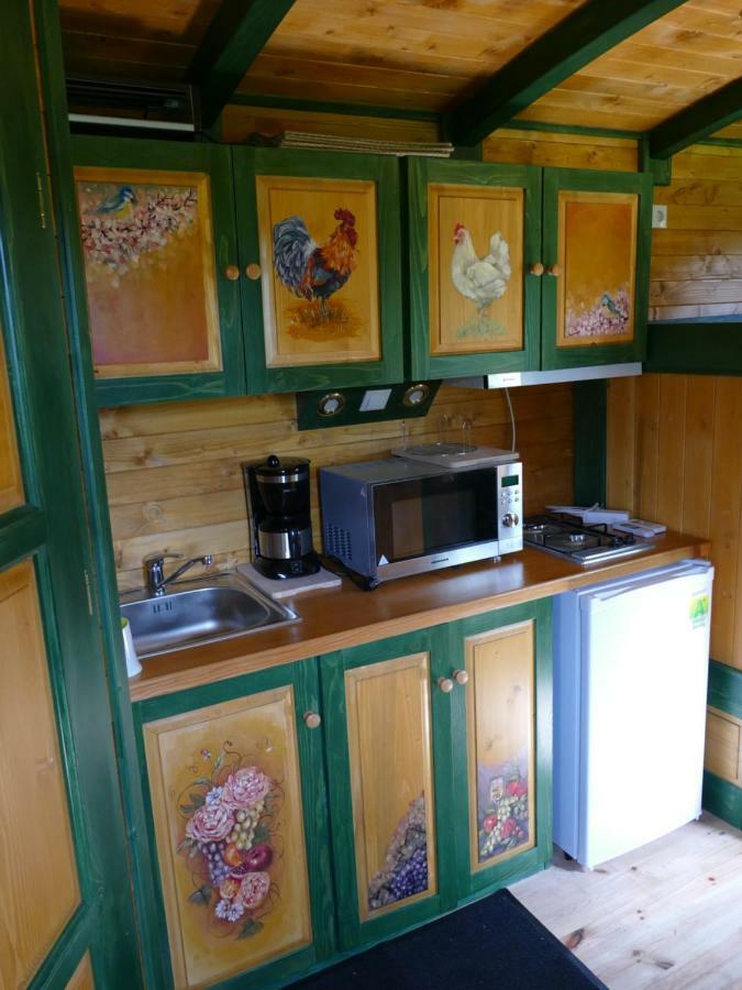 Roulotte Maisonthiers Blanot  Luaran gambar